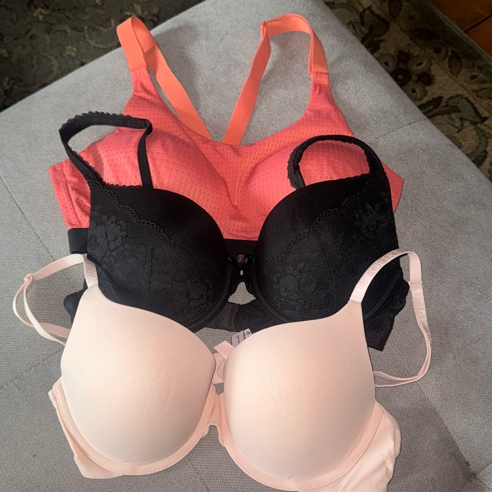 34C Victorias Secret Bra Set